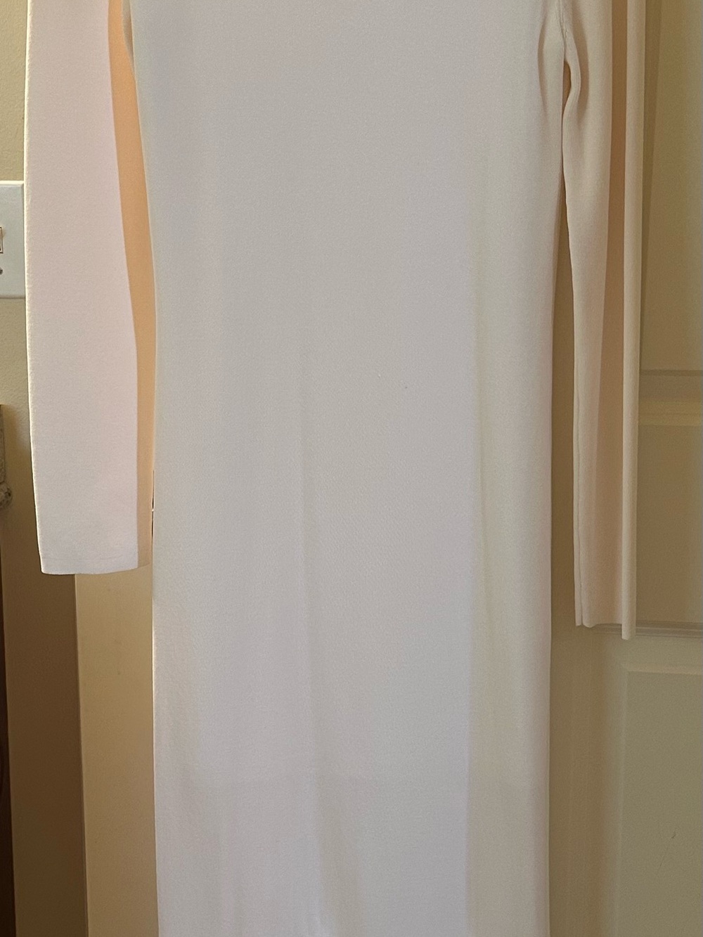 ANTONIO MELANI Long-Sleeve Cream Bodycon Knit Dress